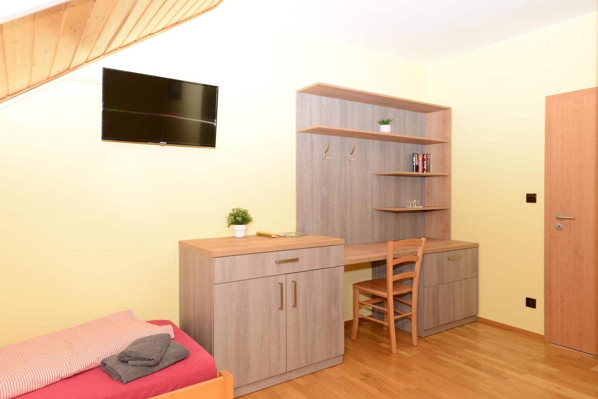 Podvesky Mlyn Hotel Tlumacov Ngoại thất bức ảnh